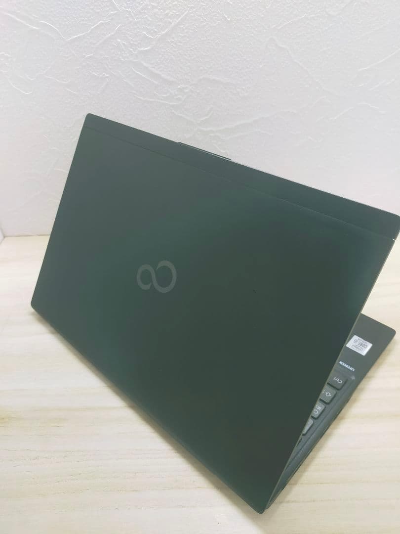 Windowsノート本体 FUJITSU LIFEBOOK U9310/E