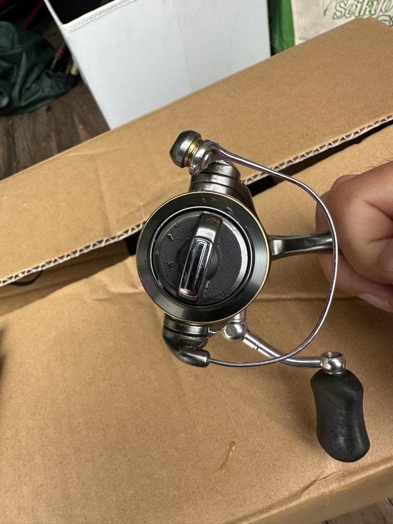 シマノ　shimanoツインパワー 1000PGS スピニングリール