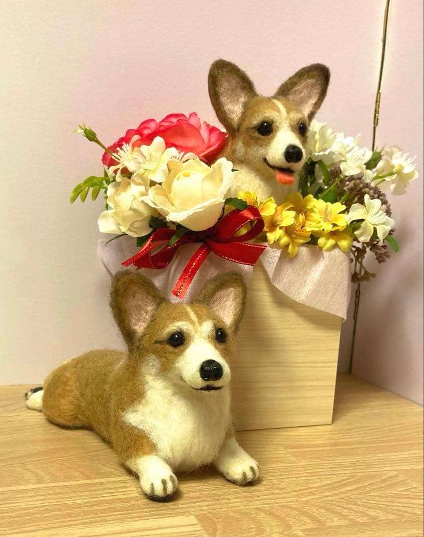 羊毛フェルト　アレンジメント　コーギー　ハンドメイド