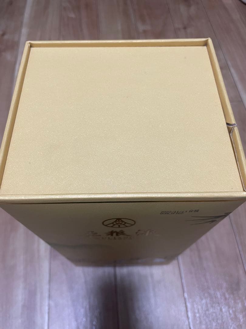 [希少：未開封] 五粮液 白酒　中国 52％ 500ml 陶器　パンダ　限定