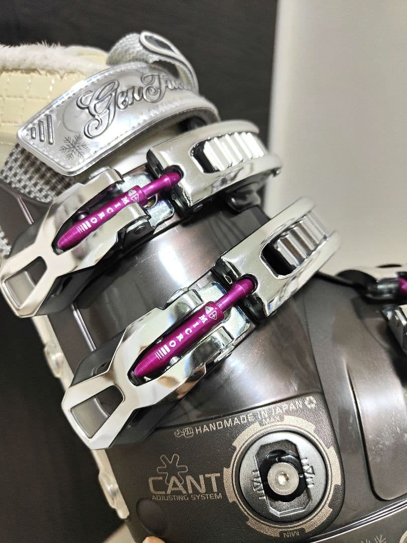 GEN FACTORY sure FREEDOM スキーブーツ 23cm極美品☆