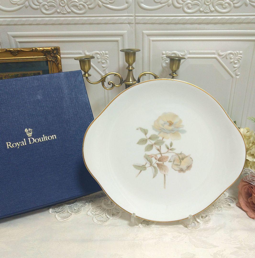 新品箱入　イギリス製　ロイヤルドルトン　ヨークシャーローズ　BBプレート 薔薇