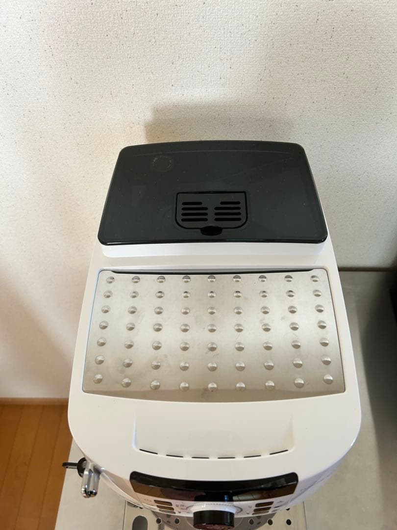 De'Longhi Magnifica S エスプレッソマシン