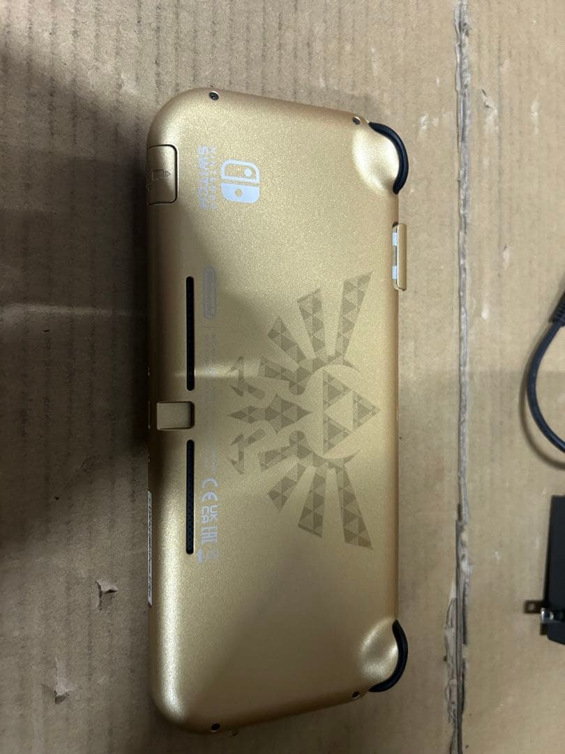 Nintendo Switch Lite ハイラルエディション