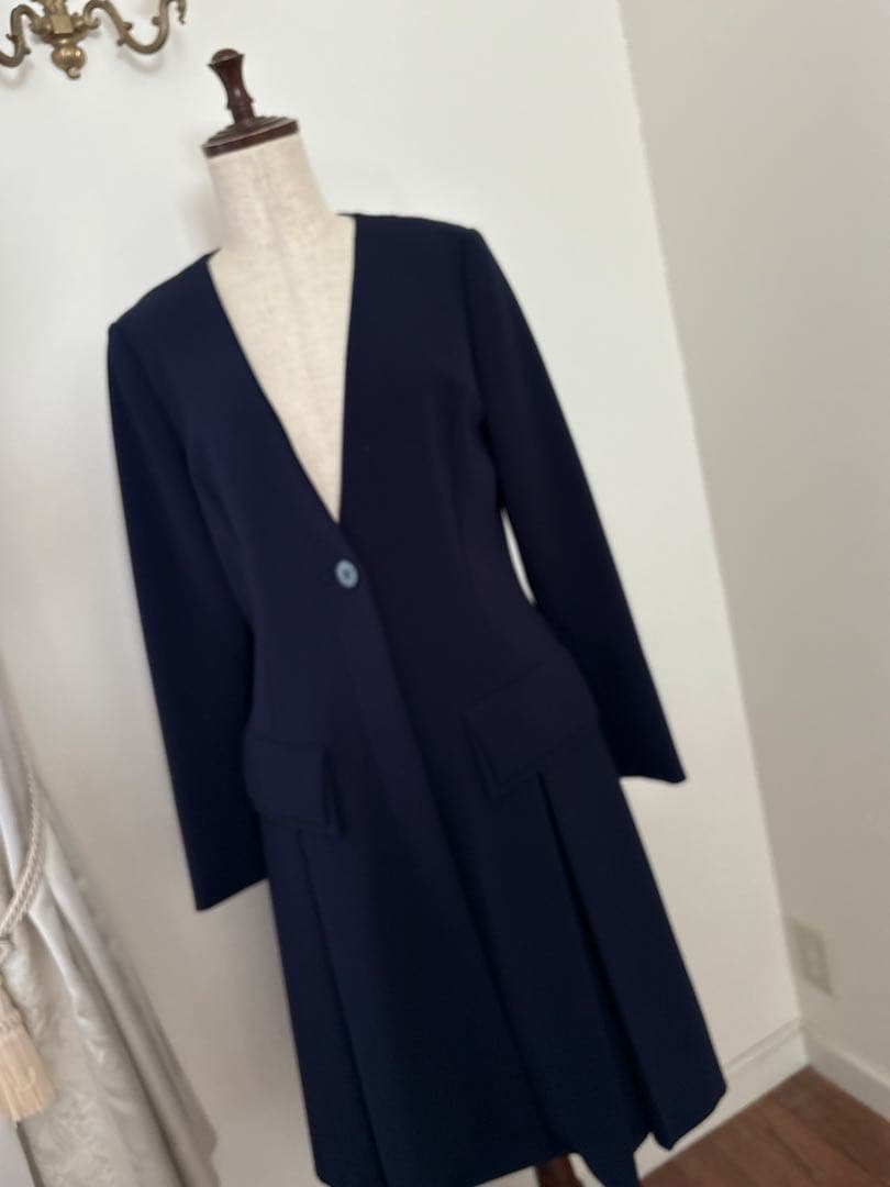 美品　フォクシーコレクション　ワンピースコートフロントプリーツ　紺色　40