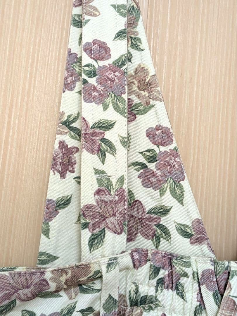 トスタルジッククロージング　フローラル　ロンパース　サロペット