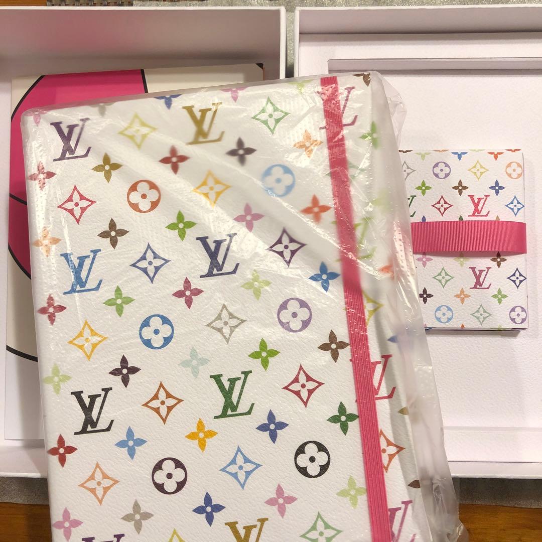 ルイヴィトン　村上隆　カードファイルなど