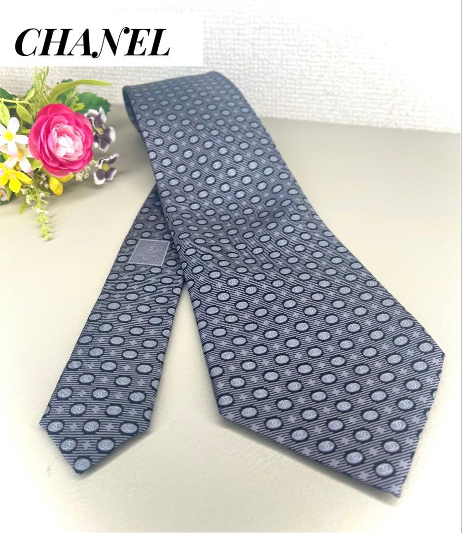 超美品★ CHANEL シャネル　シルク100% ネクタイ　ココマーク　グレー