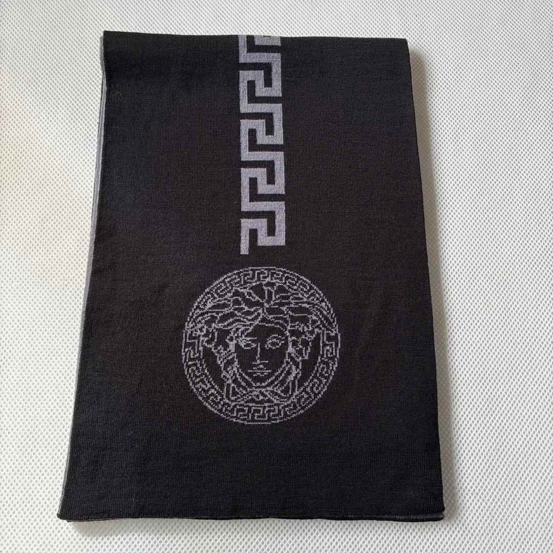 新品　VERSACE ヴェルサーチ　マフラー　メデューサ　ブラック
