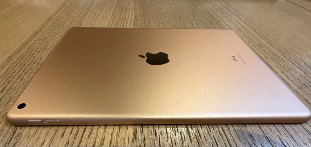 鯨　iPad 第７世代 Wi-Fiモデル 128GB ジャンク品