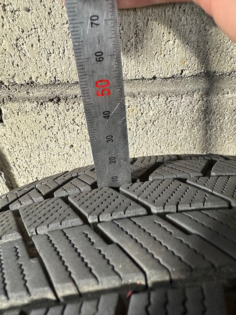 ブリヂストンVRX3 165/65R15スタッドレスタイヤ 15インチ溝約9mm