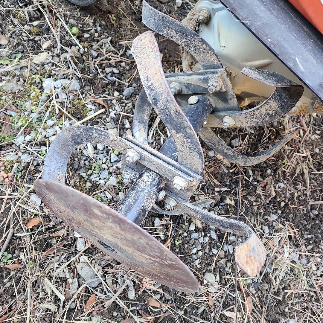 コンパクト耕運機 ガソリンエンジン搭載