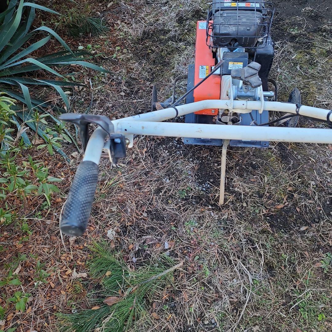 コンパクト耕運機 ガソリンエンジン搭載