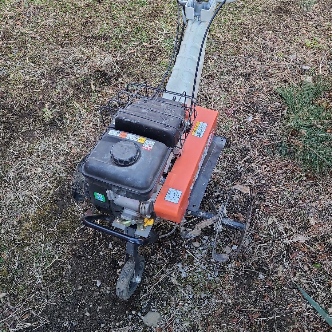 コンパクト耕運機 ガソリンエンジン搭載