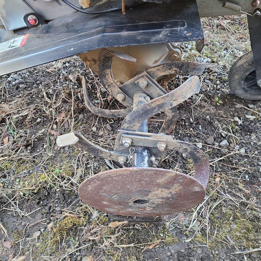 コンパクト耕運機 ガソリンエンジン搭載