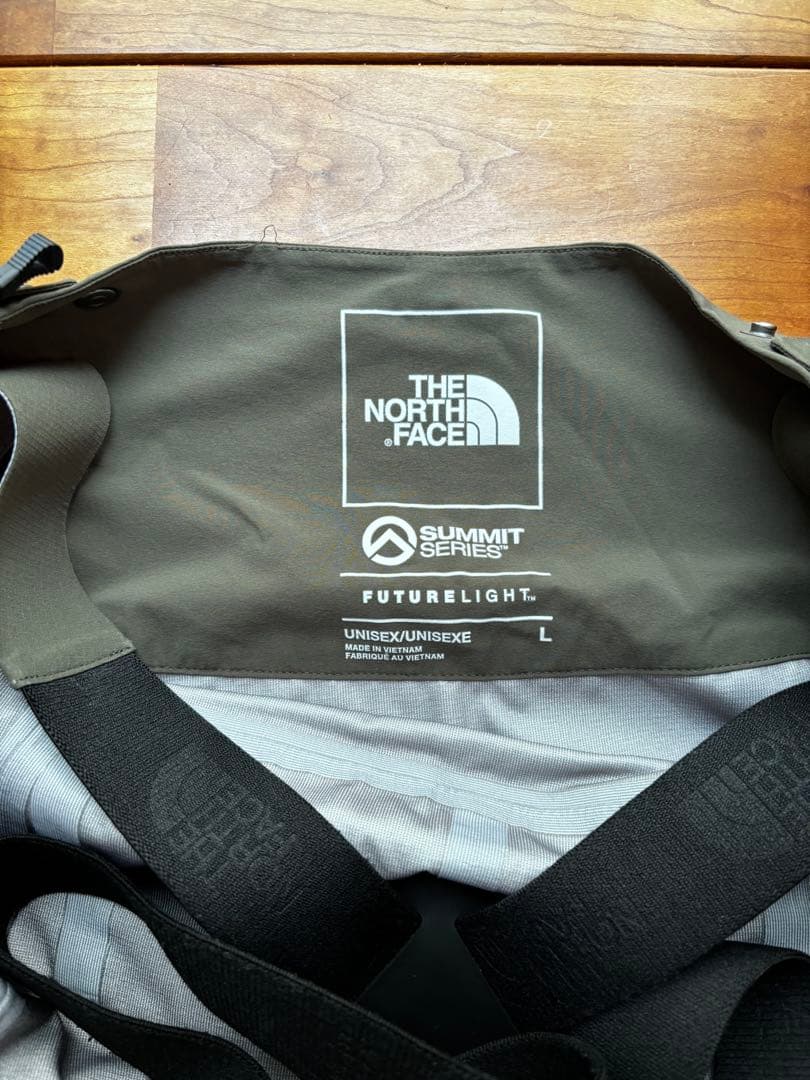 THE NORTH FACE ビブパンツ（FUTURELIGHT）