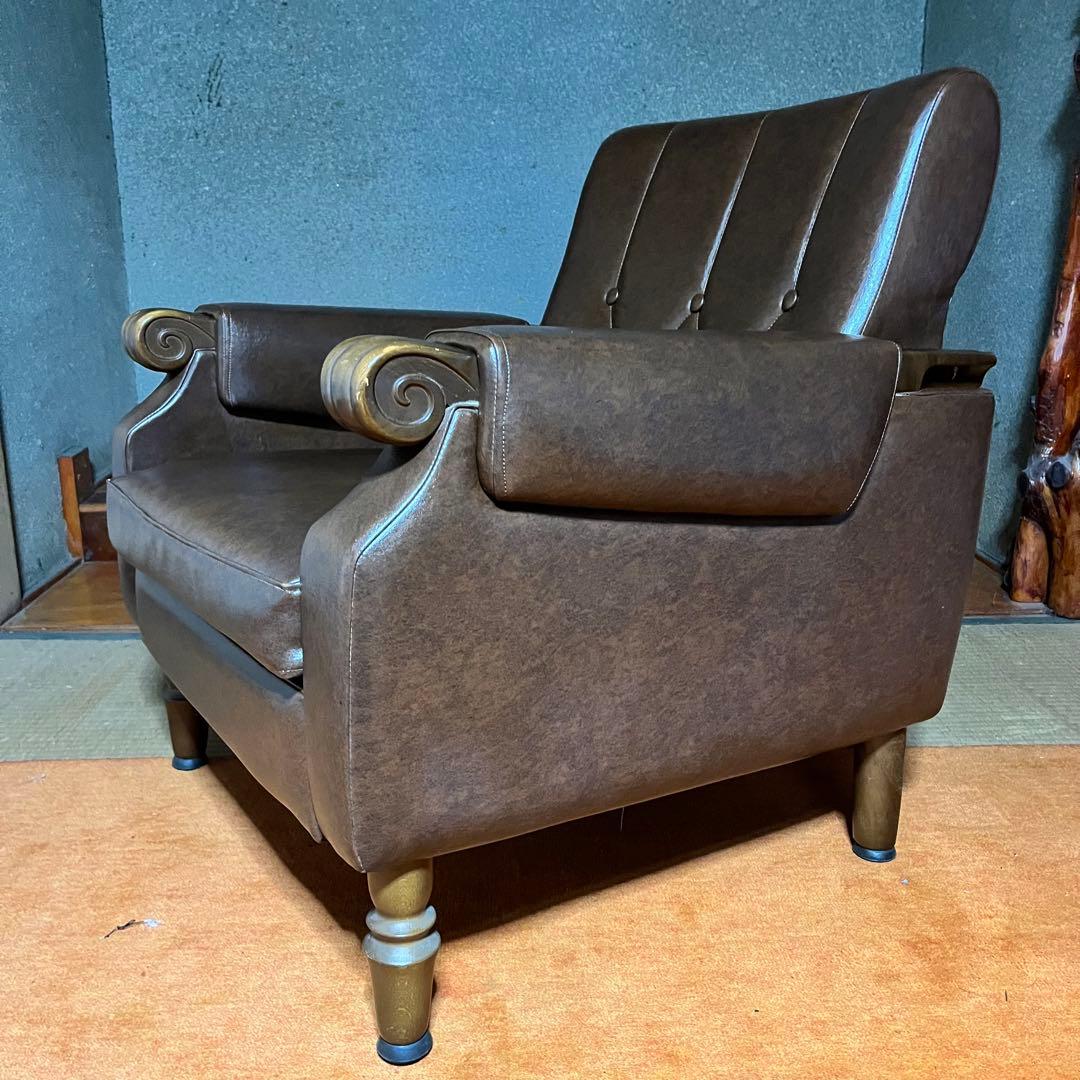 1人掛けソファー　アームレスト付き　②