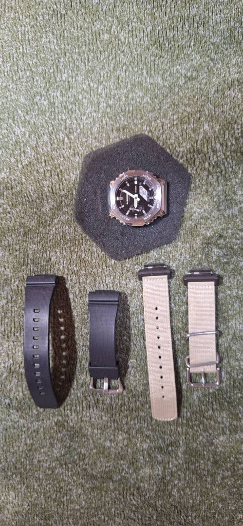 GSHOCK GM−２１００Ｃ−５Ａ 200M