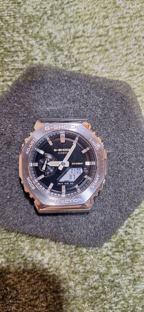 GSHOCK GM−２１００Ｃ−５Ａ 200M