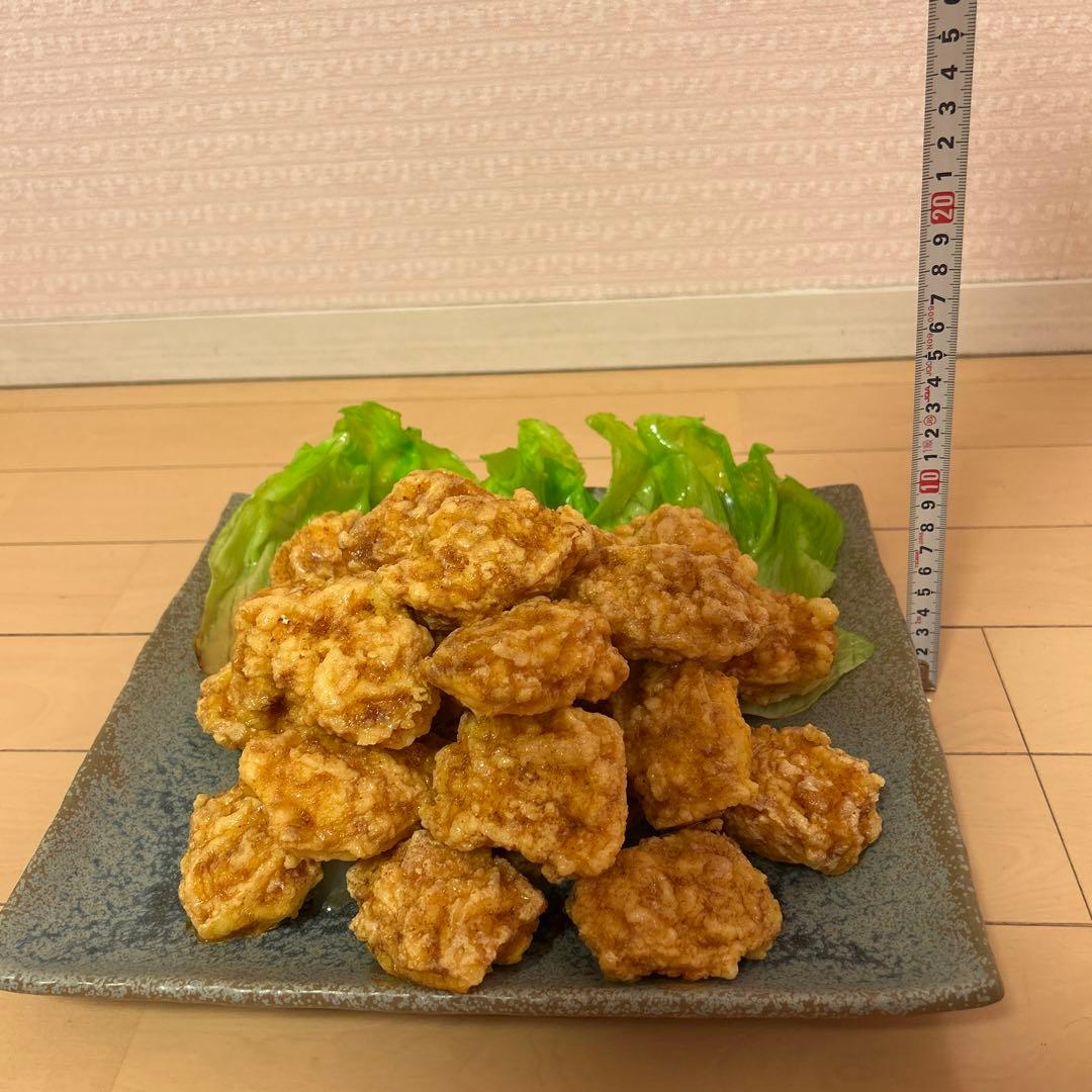 唐揚げ好きさん必見！ 大盛り唐揚げ 食品サンプル イワサキ ビーアイ