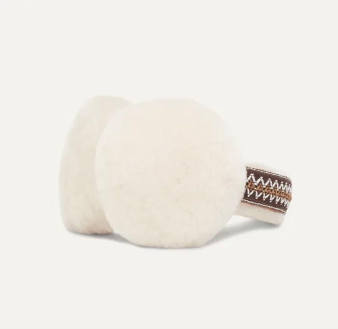 ★VV★UGG クリーム色 ファーイヤーマフ