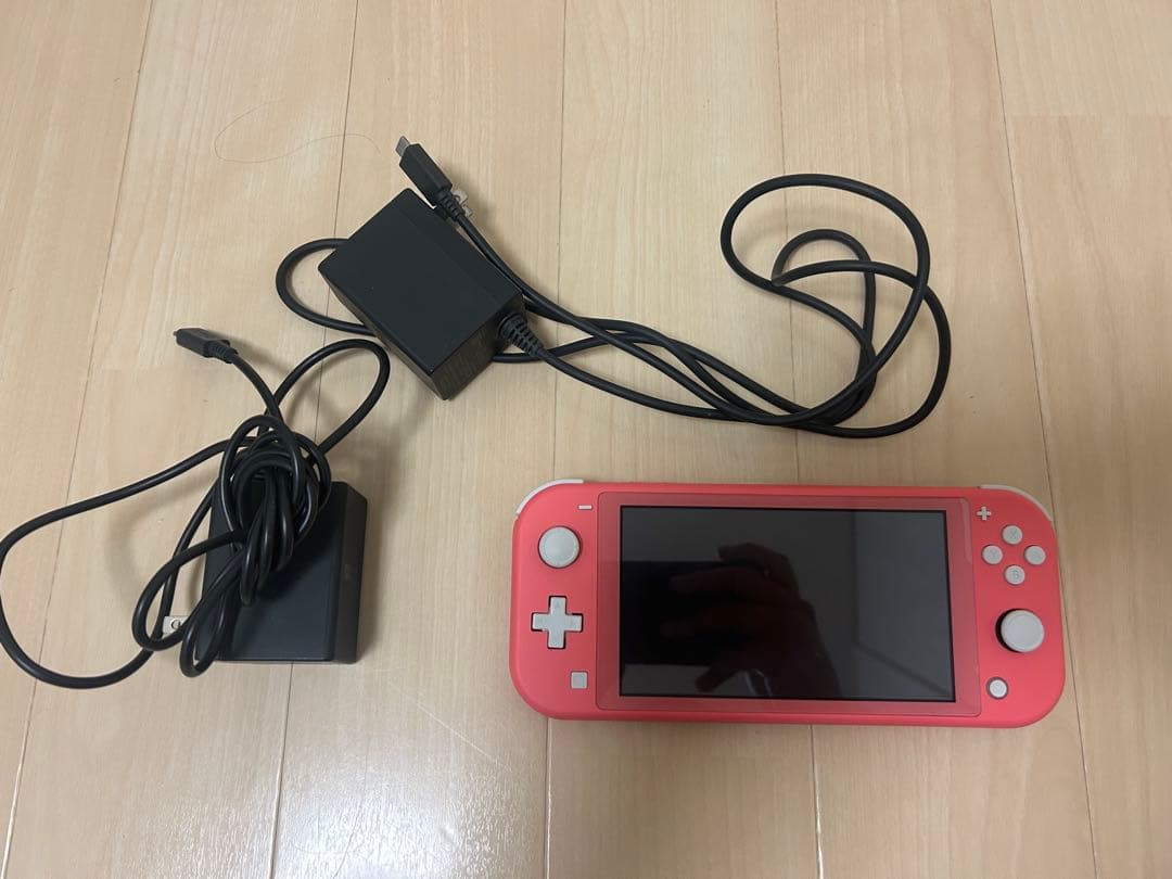 Switch ライト　ピンク　本体　充電器付き