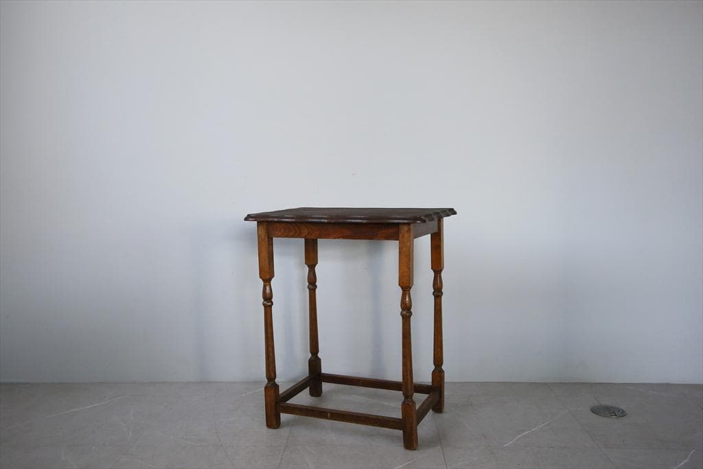 英国アンティーク木製サイドテーブル/オケージョナル机/飾り棚/花台(91-176