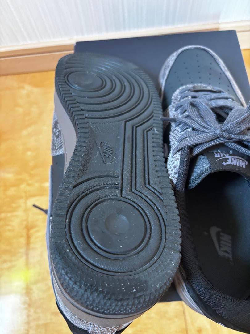 NIKE AIR FORCE 1 07 LV8 エアフォース 1 スネークスキン