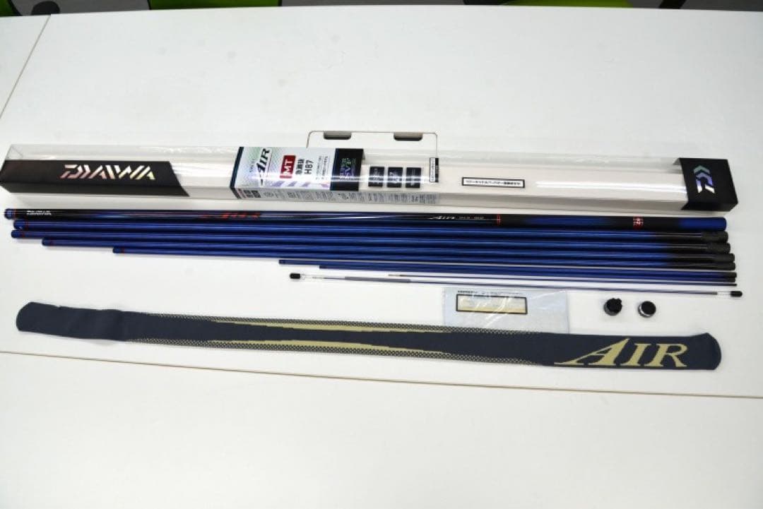 【極美品】DAIWA 銀影AIR MT 急瀬抜H87 Y8.7m 鮎竿