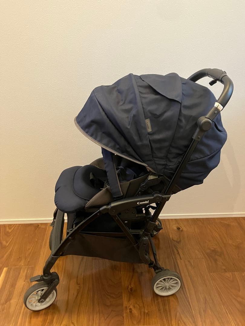 コンビ　スゴカル minimo ネイビー (レインカバー付き、股ベルト無し)