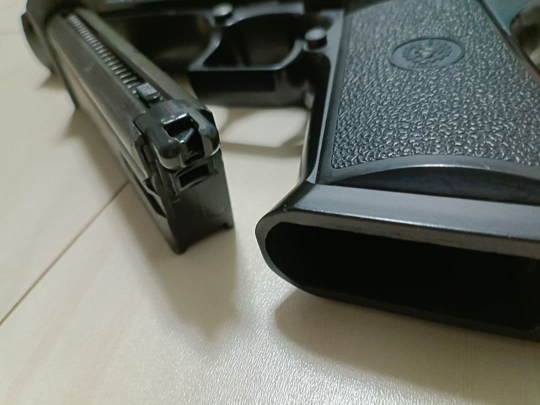 【中古品】東京マルイ 新型 ガスガン 18禁「デザートイーグル.50AE」