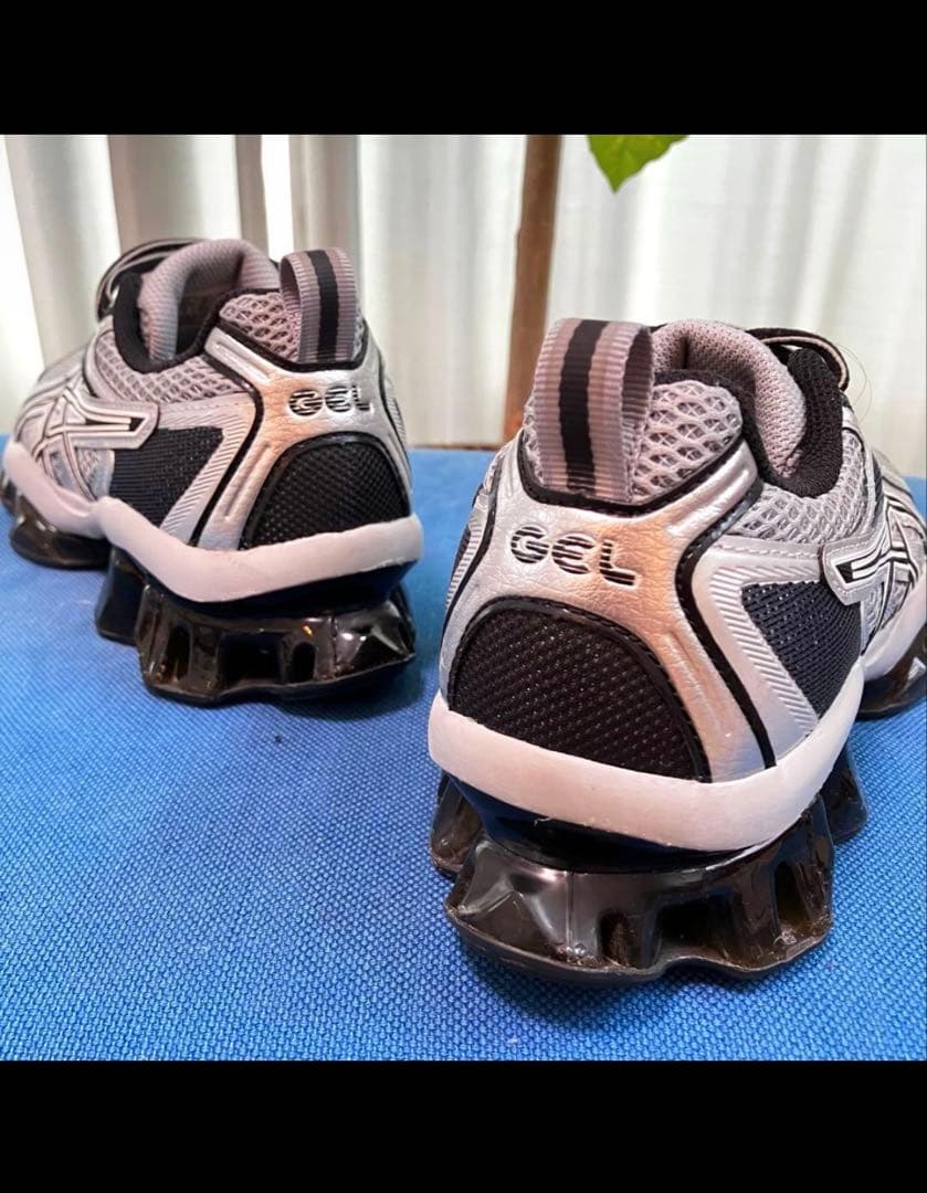 ASICS GEL-QUANTUM KINETIC ゲルクォンタムキネティック
