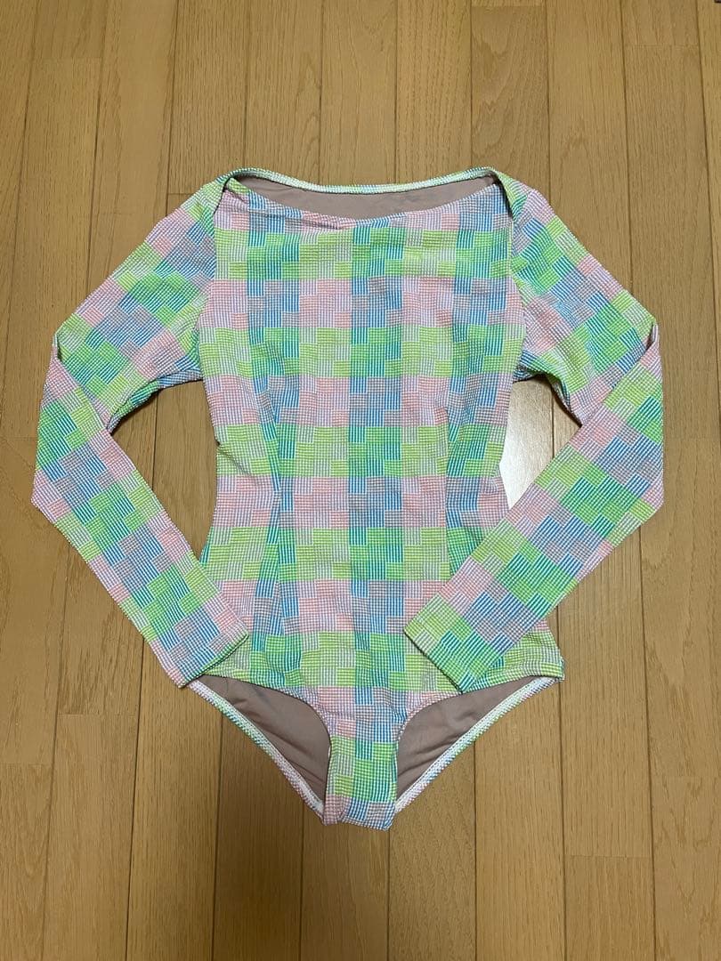 新品　Seea Mimi サーフスーツ Sサイズ マルチカラー