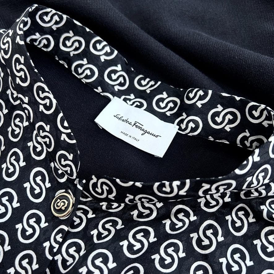 新品同様★Salvatore Ferragamo★ガンチーニ★シルク★トップス
