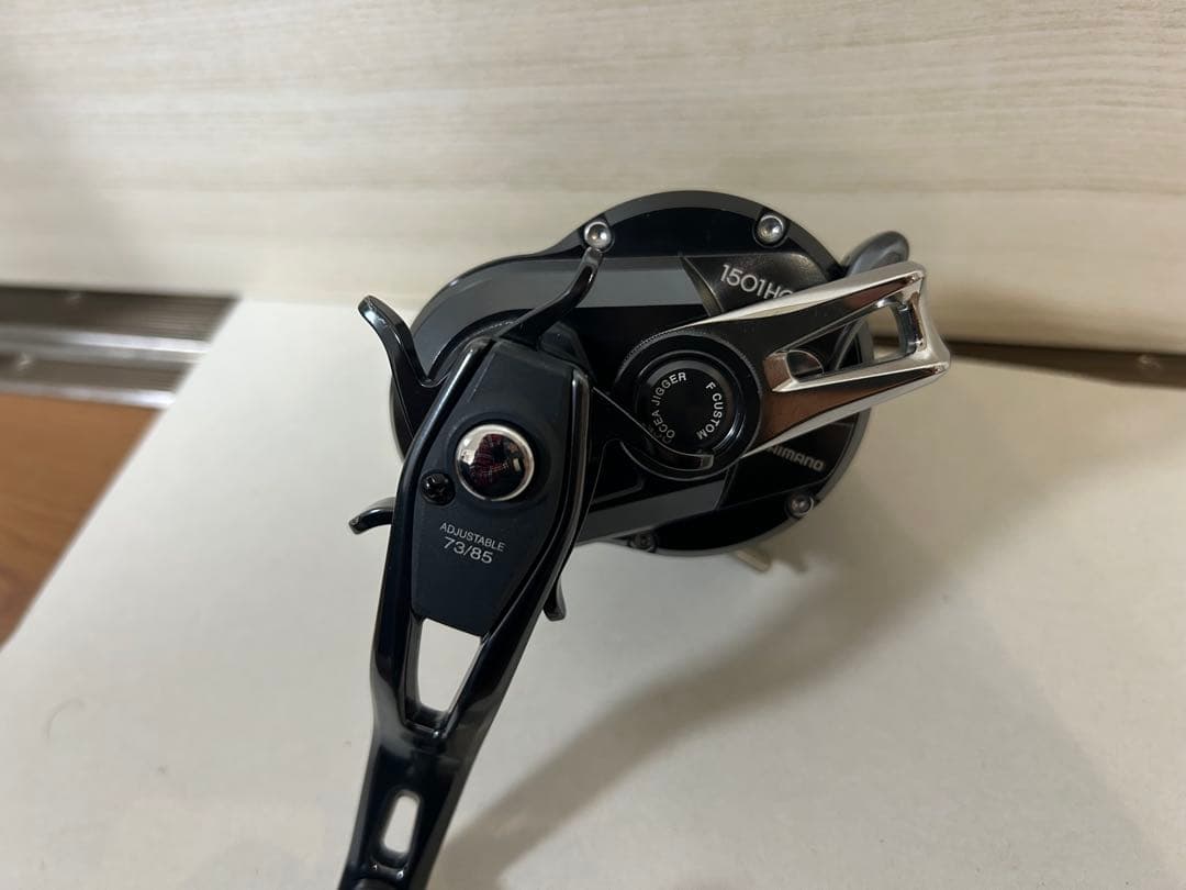 SHIN です OCEA JIGGER 1501HG ベイトリール