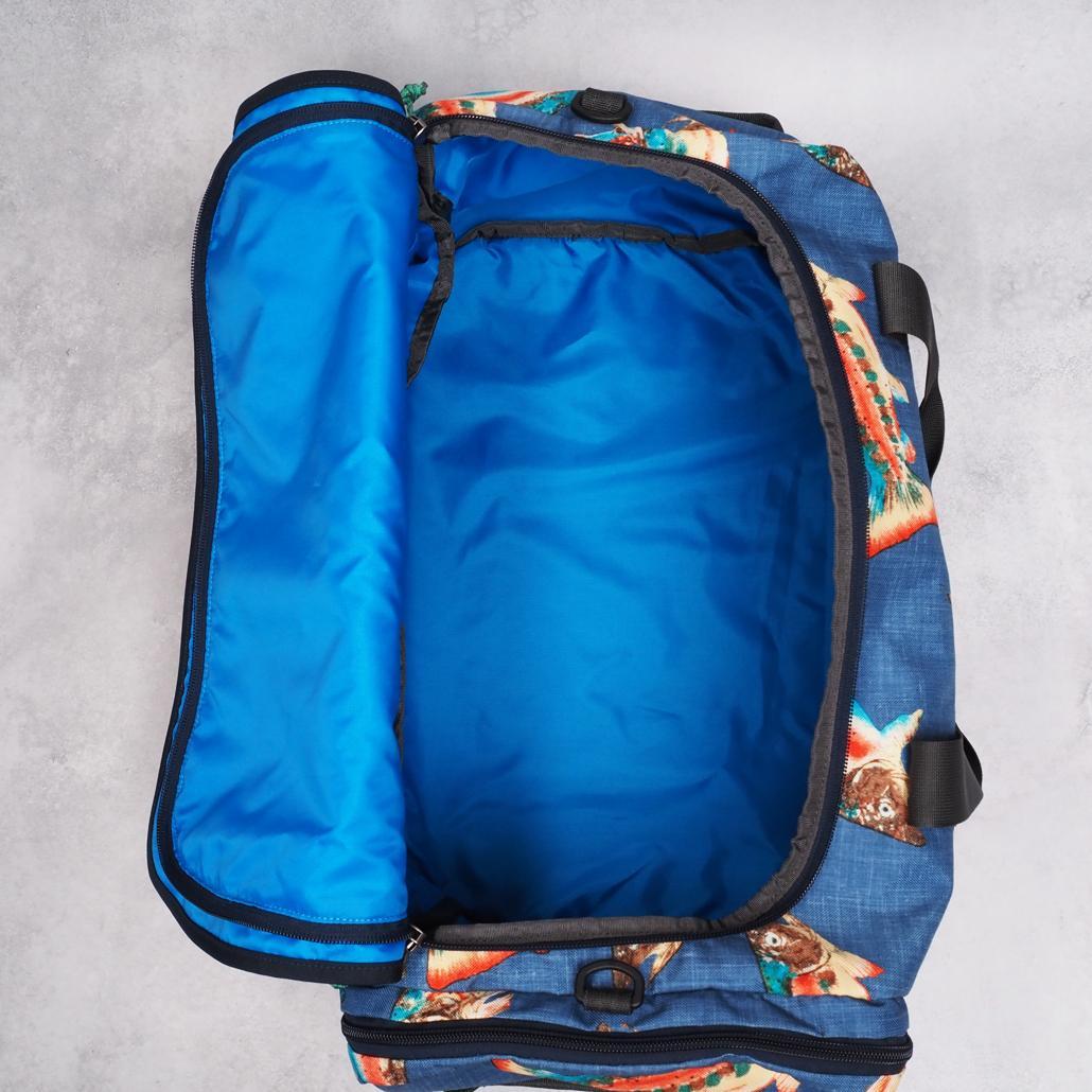 美品 Patagonia アーバーダッフル 30L トラウト柄 49250