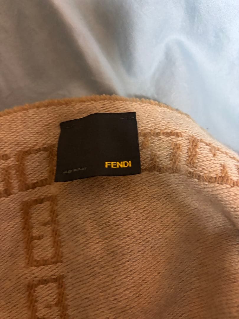 FENDI フリンジ付きタオルケット