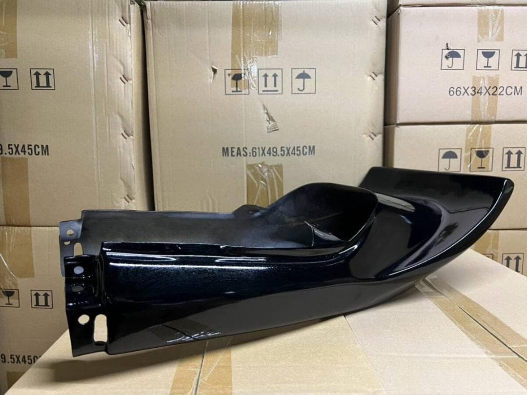 ジェイド250　ハネテールカウル　黒 ノーマル用　/希少 当時物