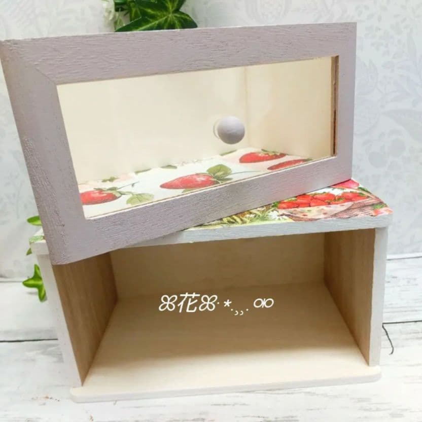 デコパージュꔛ‬ꕤ 木製引出し収納BOX♡小物入れ♡インテリア雑貨♡苺うさぎ