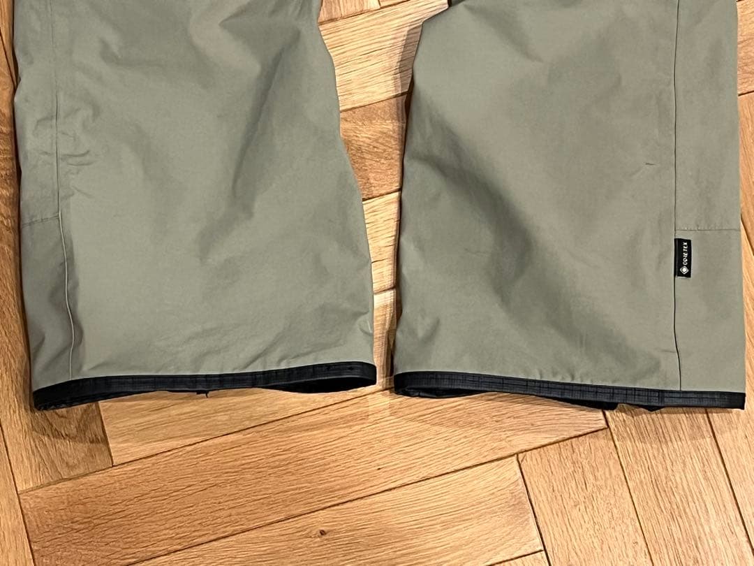 VOLCOM GORE-TEX スノーボードパンツ カーキM 24モデル