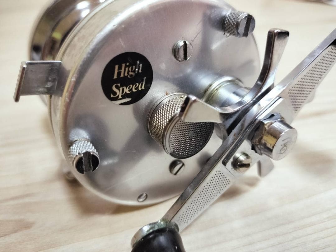 ABU GARCIA アブ アンバサダー 5500c　シルバー　　#780203