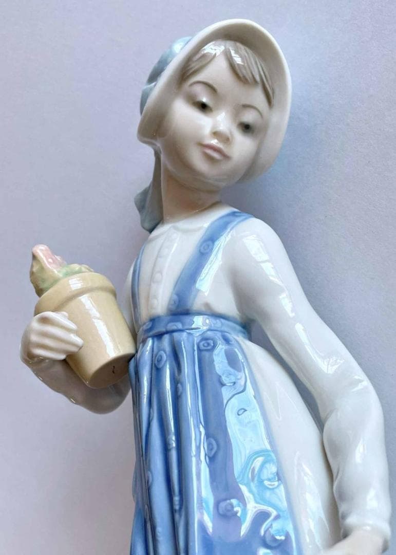 少々訳あり NAO ナオ 少女 花 フィギュリン 高さ約30cm
