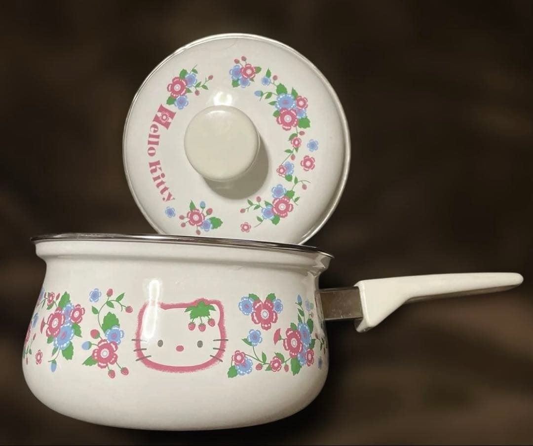 ハローキティいちご☆片手鍋☆2001年製☆激レア