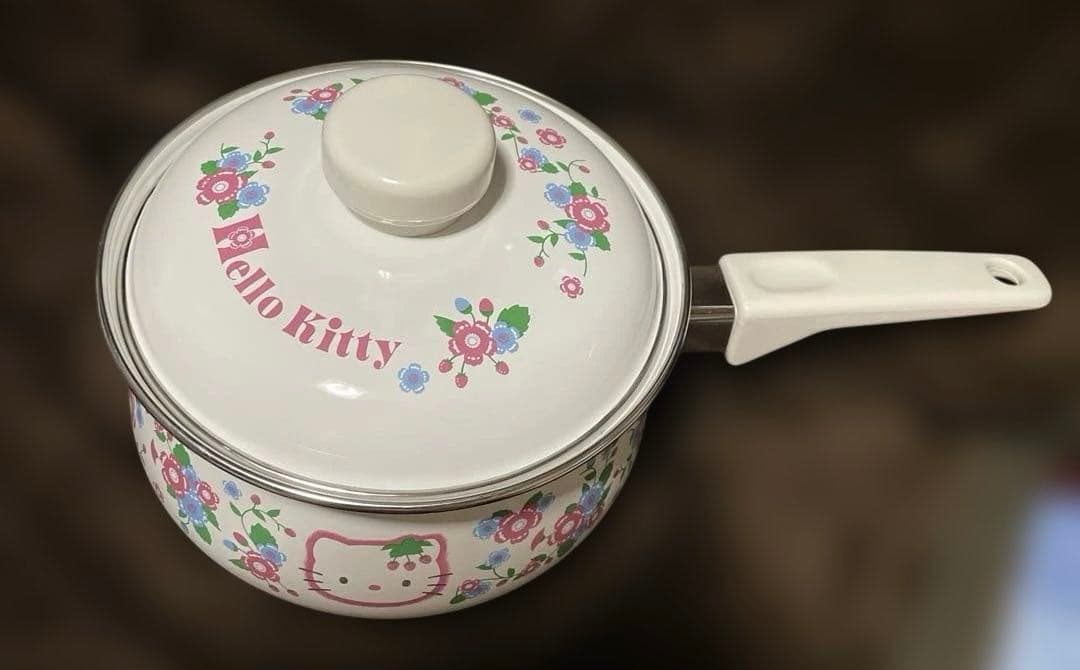 ハローキティいちご☆片手鍋☆2001年製☆激レア