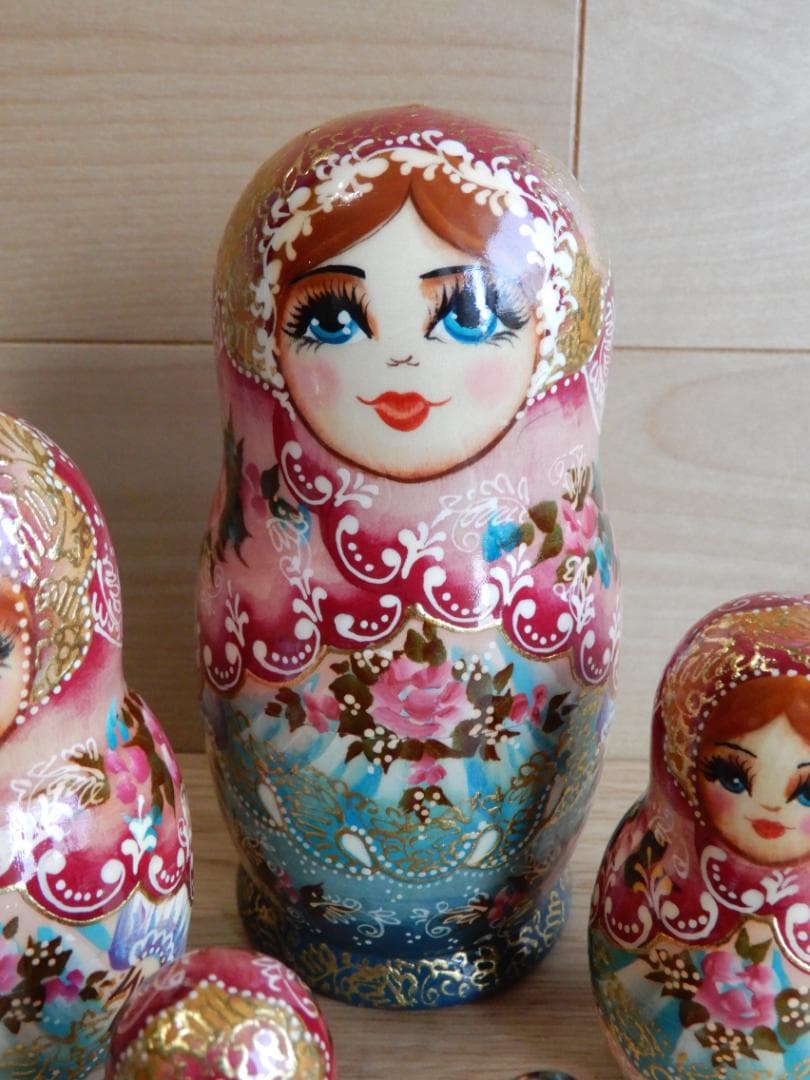 ロシア雑貨　マトリョーシカ　新年の寿ぎ