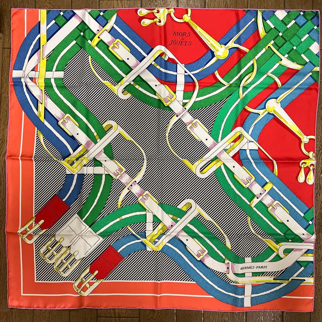 エルメス　スカーフ 90cm 「馬銜」柄
