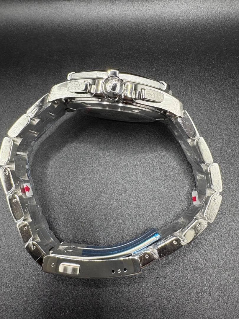 【新品未使用】タグホイヤーアクアレーサー CAY1110.BA0927