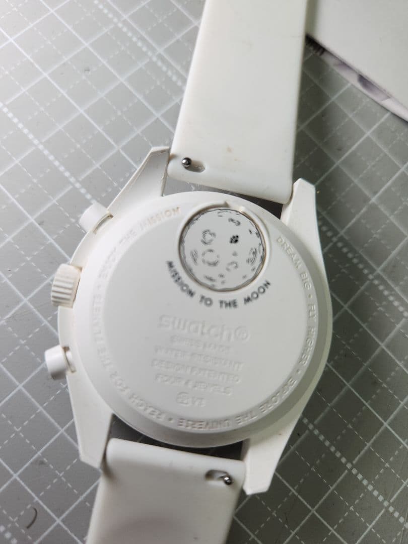 値下げ Omega オメガ スヌーピー Swatch スピードマスター ホワイト