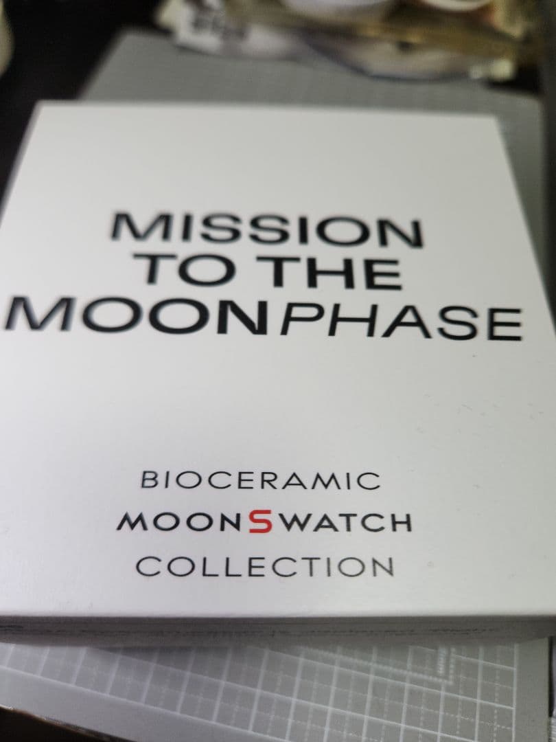 値下げ Omega オメガ スヌーピー Swatch スピードマスター ホワイト