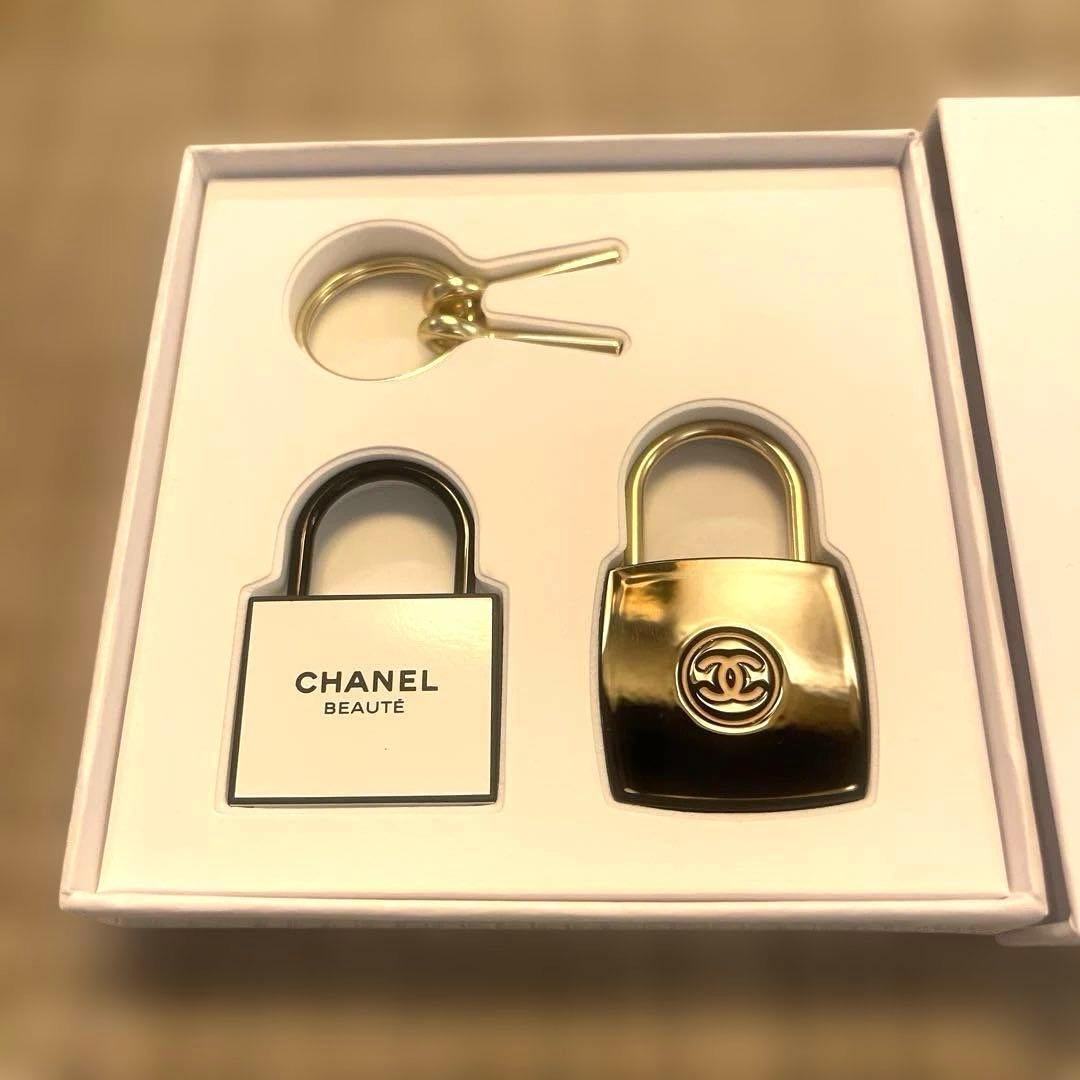 【ことちゃん専用】CHANEL La Collection カナデ　キーリング